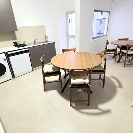 3br Gem, - 1gb Wi-fi * Larnaka