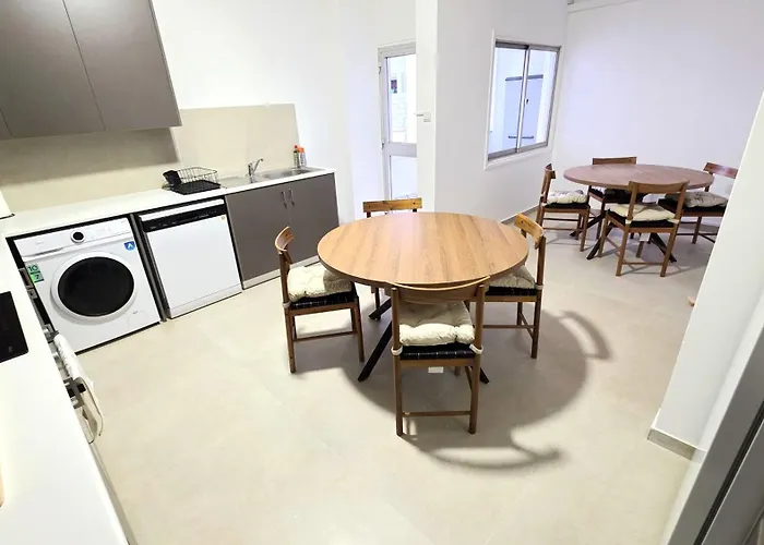 3br Gem, - 1gb Wi-fi * Larnaka