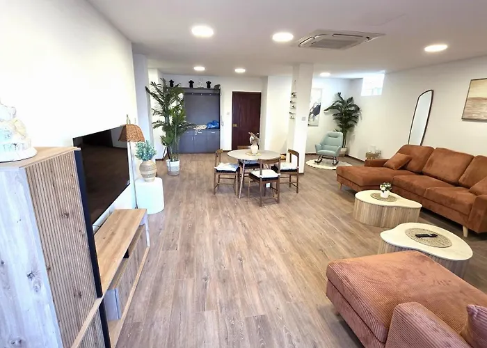 3br Gem, - 1gb Wi-fi Apartament *